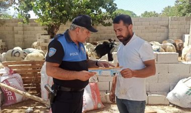 Polis sahte para, yankesicilik ve hırsızlık olayları bilgilendirmesi yaptı