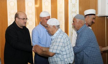 Başkan Sarı, bayram geleneğini bozmadı