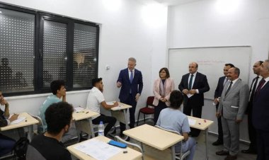 Öğrencilerin isteğini geri çevirmediler