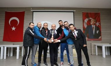 24 KASIM ÖĞRETMENLER GÜNÜ TÖRENLERLE KUTLANDI