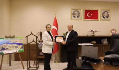 Bem-Bir-Sen'den Başkan Sarı'ya Ziyaret 