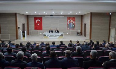 Nizip'te muhtarlar toplantısı yapıldı