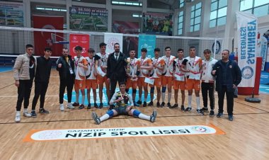 Nizip Spor Lisesi Madalya'ya Doymuyor 