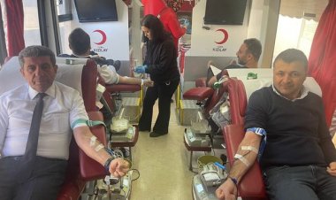 Nizip Fıstık Hali Esnafından Kan Bağışı