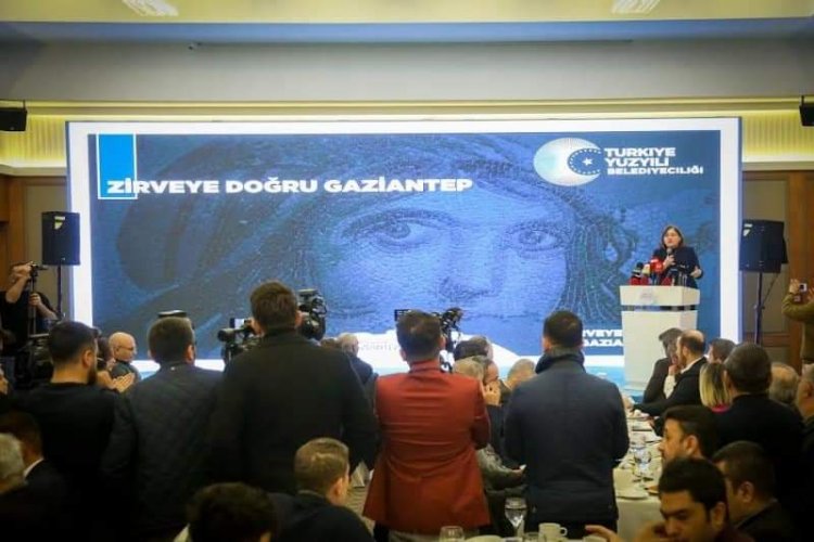 Başkan Şahin Gazetecilerle bir araya geldi