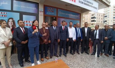 CHP Nizip'te miting gibi bayramlaşma