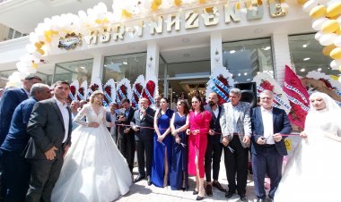 Asr-ı Nazende Gelinlik Mağazası hizmete açıldı