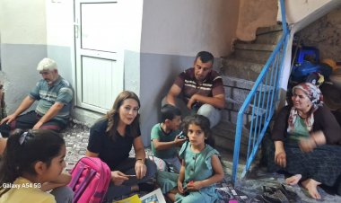 TV 63 Muhabiri Özkesiciler Çocukları Unutmadı