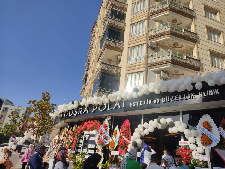 Nizip'te Büşra Polat Güzellik Merkezi açıldı
