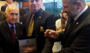 Muhtar Mermer'e “Yılın Sivil Toplum” Ödülü