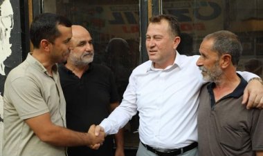 Nizip Belediye Başkanı Ali Doğan, mahalle ziyaretleri kapsamında ziyaret ettiği muhtarlar ve vatandaşlar ile bir araya geldi.