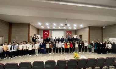 Nizip'te "Vatan ve Kahramanlık Buluşmaları" Etkinliği