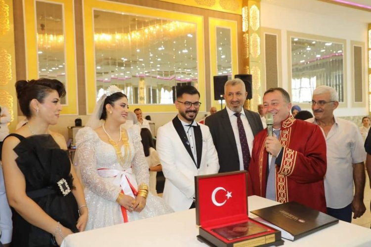 Mutluluklar Paylaşıldıkça Çoğalır: Nizip'te Nikah Törenleri