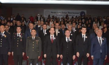 Nizip’te 10 Kasım Atatürk’ü Anma Programı Coşkuyla Gerçekleştirildi