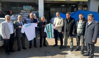 Nizip Spor Kulübü’nden Fıstık Hali Esnafına Destek Ziyareti