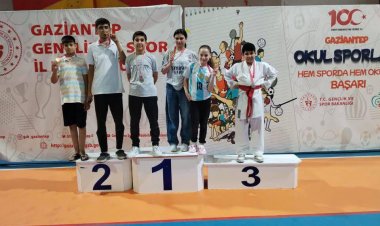 Nizip Halk Eğitim'in Karatecileri Anadolu Yıldızlar Ligi'nde Göz Doldurdu!