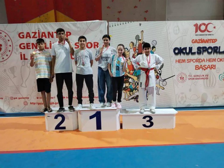 Nizip Halk Eğitim'in Karatecileri Anadolu Yıldızlar Ligi'nde Göz Doldurdu!