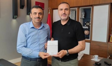 Nizip Müftüsü Özçelik’ten Hayırsever Hasan Basri Büyük’e Teşekkür Ziyareti