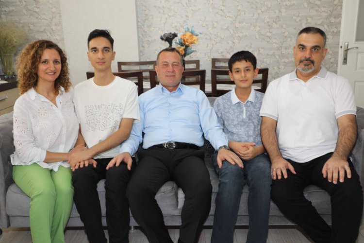 Başkan Doğan’dan Türkiye Birincilerine Anlamlı Ziyaret: “Bir Aile, İki Birinci”