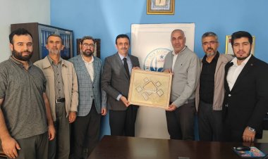İlçe Müftüsü Selahattin Özçelik’ten Nil-Der’e Anlamlı Ziyaret