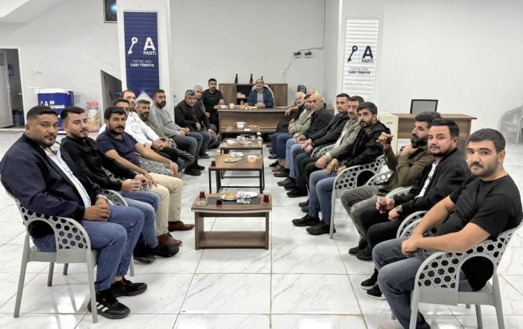 Anahtar Parti Nizip İlçe Teşkilatında Mırra Geleneği Sürdürülüyor (Kültürel mirasımız yaşatılıyor, dostluklar pekişiyor)