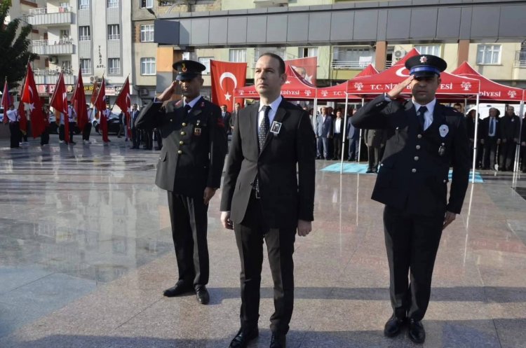 Nizip’te 10 Kasım Atatürk’ü Anma Programı Coşkuyla Gerçekleşti