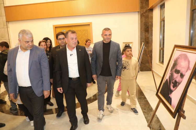 Cumhuriyetin Kurucusu Atatürk Nizip’te Anıldı: Gurur ve Minnet Bir Aradaydı