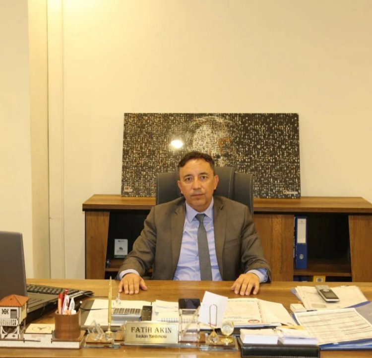 Fatih Akın, 33 Yıllık Belediyecilik Hizmetinin Ardından Emekliye Ayrıldığını Açıkladı