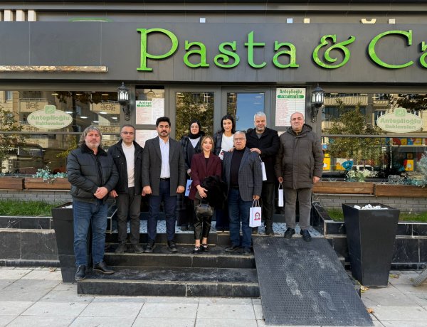 Nizip TAK Okulları Basın Mensuplarıyla Kahvaltıda Buluştu