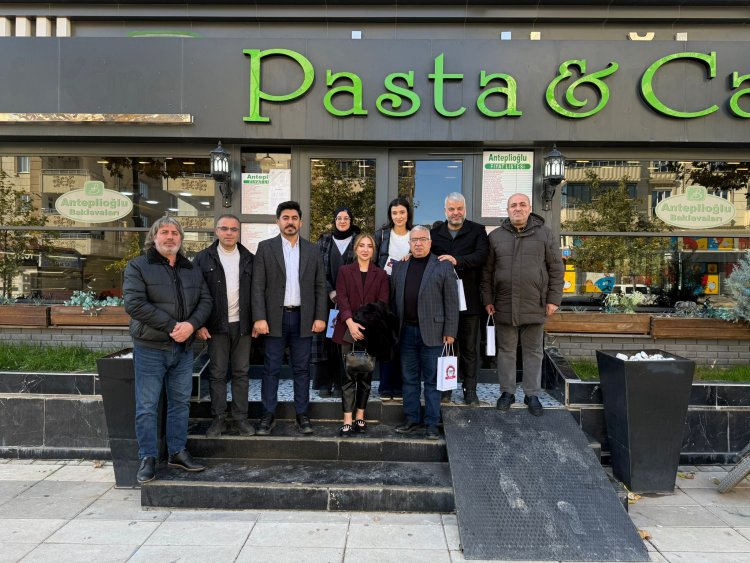 Nizip TAK Okulları Basın Mensuplarıyla Kahvaltıda Buluştu