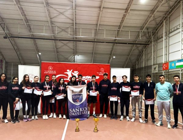 SANKO OKULLARI’NIN TENİS BAŞARISI