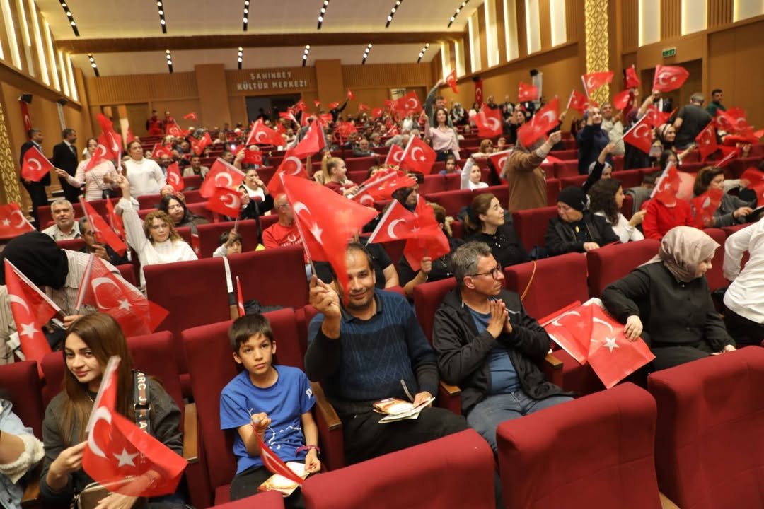 Cumhuriyet coşkusu konserle yaşandı