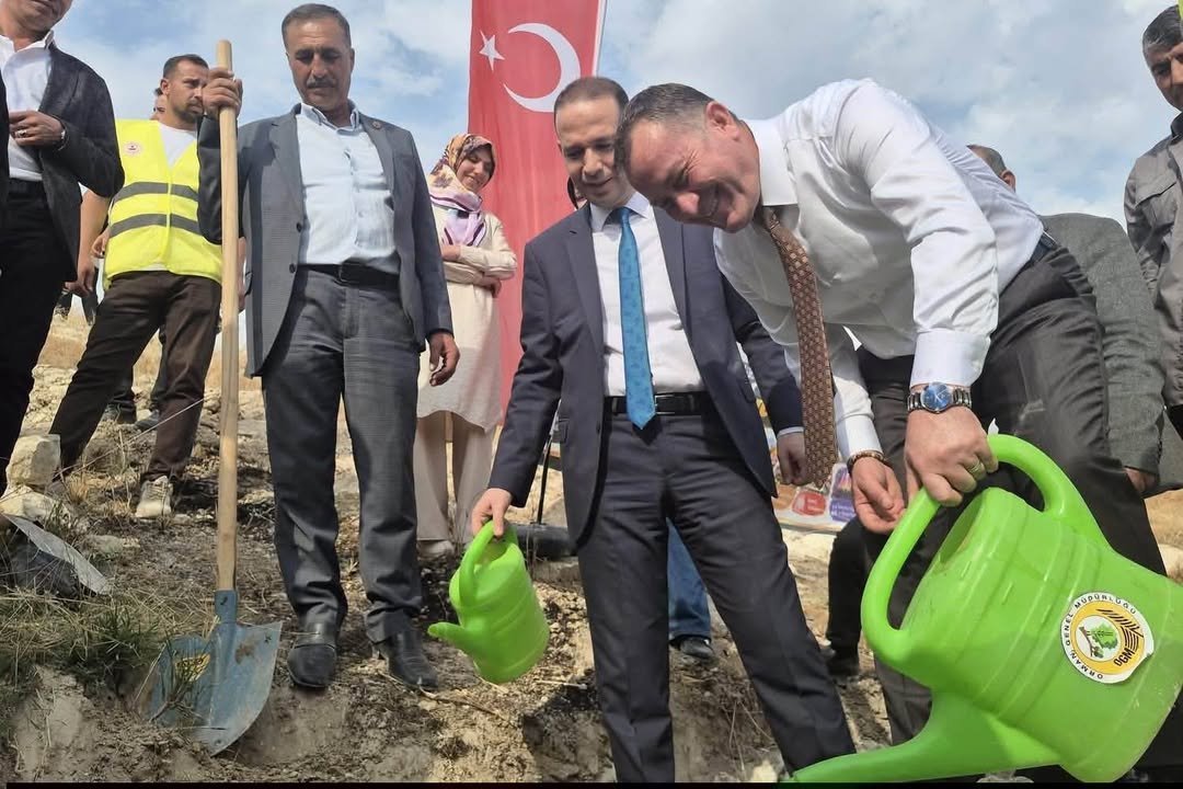 NİZİP ZEYTİN FESTİVALİ SAMANLI MAHALLESİ’NDE FİDAN DİKİMİYLE BAŞLADI