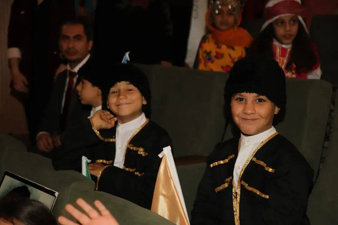 NİZİP’TE CUMHURİYETİMİZİN 103. YIL DÖNÜMÜ COŞKUYLA KUTLANDI