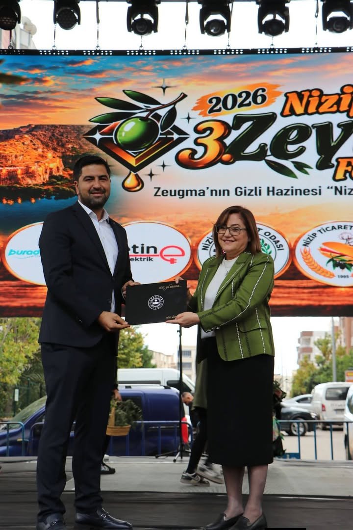 NİZİP ZEYTİN FESTİVALİ COŞKULU TÖRENLE AÇILDI: PROTOKOLDEN YOĞUN KATILIM!
