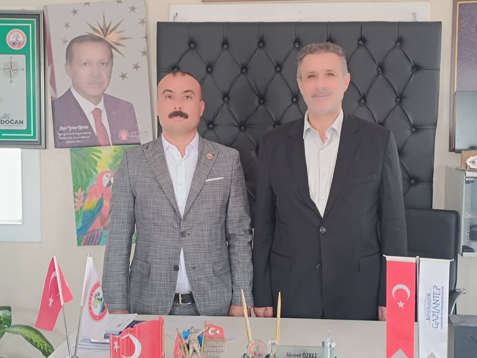 AK PARTİ GAZİANTEP MİLLETVEKİLİ İRFAN ÇELİKASLAN’DAN MUHTAR AHMET ÖZKEZ’E ZİYARET