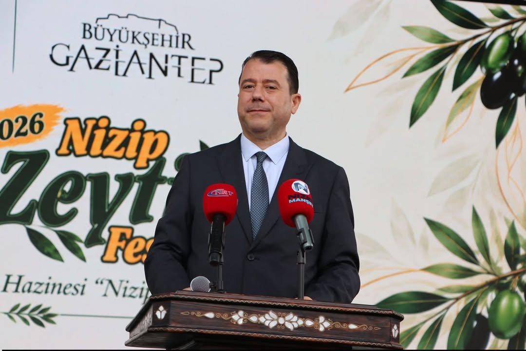 NİZİP ZEYTİN FESTİVALİ COŞKULU TÖRENLE AÇILDI: PROTOKOLDEN YOĞUN KATILIM!