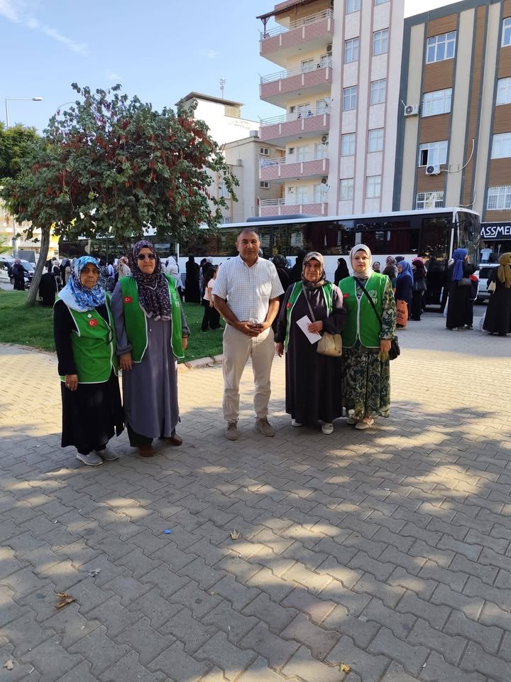 İHH KADIN KOLLARINDAN MAZLUM HALKLAR YARARINA ANLAMLI KERMES