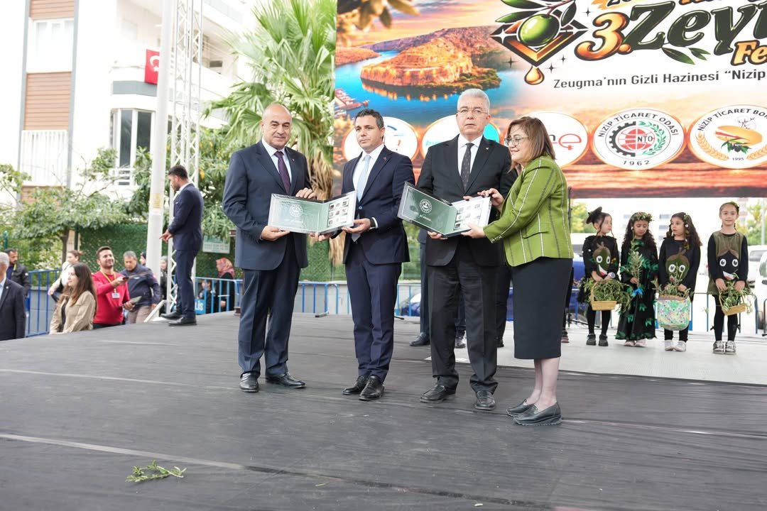 NİZİP TİCARET BORSASI ZEYTİN FESTİVALİNDE YERİNİ ALDI
