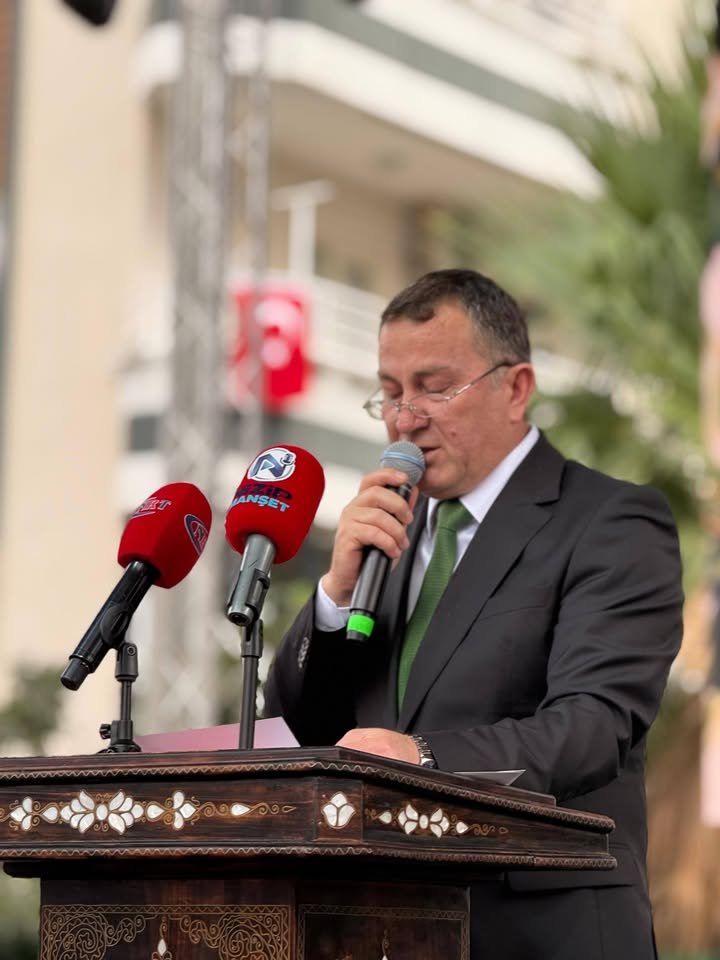 NİZİP ZEYTİN FESTİVALİ COŞKULU TÖRENLE AÇILDI: PROTOKOLDEN YOĞUN KATILIM!
