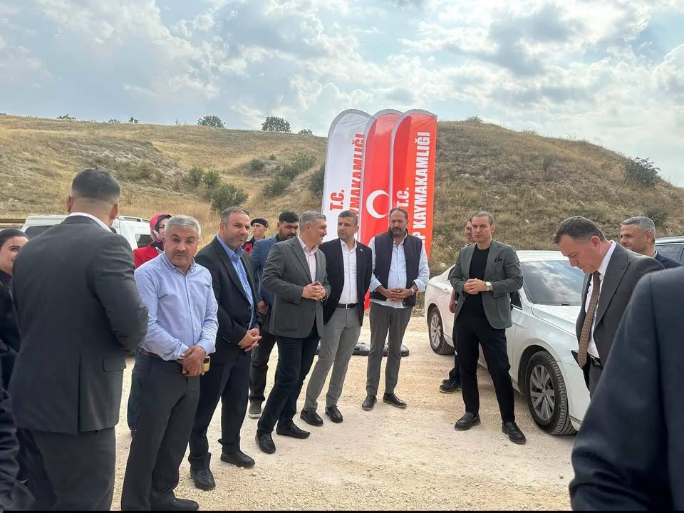 NİZİP ZEYTİN FESTİVALİ SAMANLI MAHALLESİ’NDE FİDAN DİKİMİYLE BAŞLADI