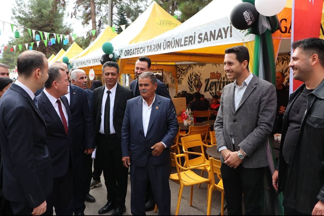 NİZİP ZEYTİN FESTİVALİ’NDE STANTLAR PROTOKOL TARAFINDAN GEZİLDİ