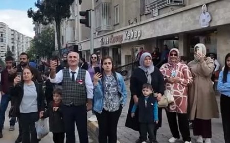 ALİ DOĞAN: “NİZİP’İN 100. YILINDA ZEYTİNİN BEREKETİYLE BULUŞTUK”