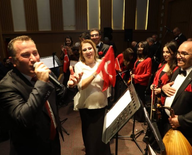 Cumhuriyet coşkusu konserle yaşandı