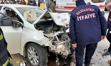 Öğrenci Servisi Kaza Yaptı 16 Yaralı