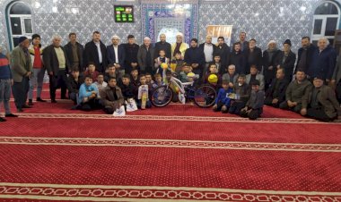 ALTINDAĞ MAHALLESİ MOLLA HALİL CAMİİNDE ÖDÜL TÖRENİ YAPILDI