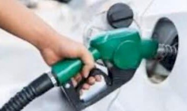 BENZİNDE İKİNCİ BÜYÜK İNDİRİM