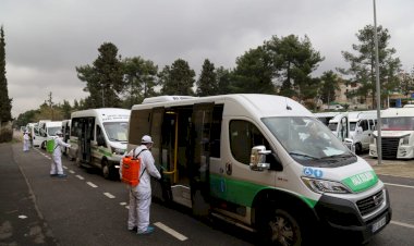 Nizip'te toplu taşıma araçları dezenfekte ediliyor