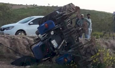 Devrilen traktörün sürücüsü hayatını kaybetti