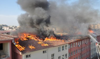 Namık Kemal Ortaokulda yangın paniği